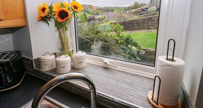 14 Lindon Street, Haworth