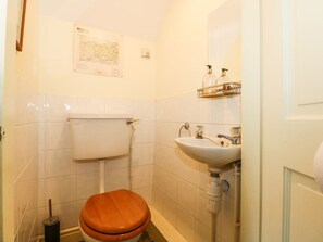 Shower - Cae'n Y Coed Cottage, Penrhyndeudraeth (Talsarnau)
