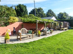 Terrace/patio - The Wagon House, Polyphant (Launceston)