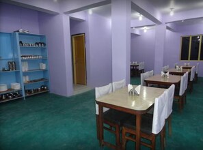 Dining - Swaasha Vista (Kausani)