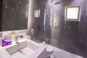 Apartment, City View | Bathroom | Free toiletries, hair dryer, towels, soap - Darent Royal Two Bedroom Kafd View Al Ghadir (Riyadh)