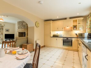 Dishwasher, high chair - Stephen's Cottage, Alnmouth (Alnwick)