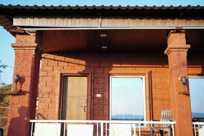 Property grounds - Shelar Agro Tourism and Holiday Homes (Mahabaleshwar)