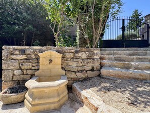 Property grounds - Ardèche vacation apartment in a quiet location (Le Garn)