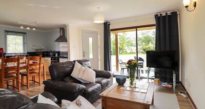 Pebbles Cottage, Strathpeffer
