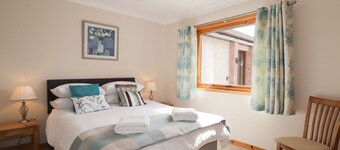 MILLVIEW, beautiful views, WiFi, Boat of Garten