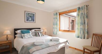 MILLVIEW, beautiful views, WiFi, Boat of Garten