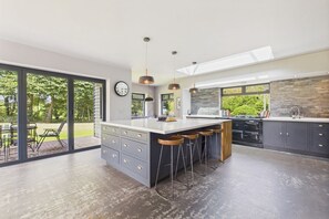 Dishwasher, high chair - Rook Hall Farm, Newcastle-Under-Lyme (Newcastle)