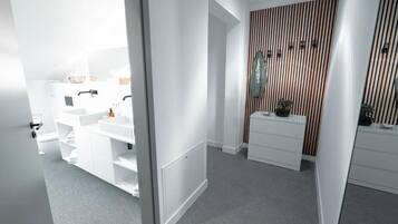 Luxury Suite, Balcony | Bathroom