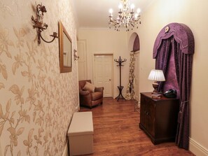 Interior - APARTMENT 4, WiFi, Sneaton ref 991604 (Whitby)