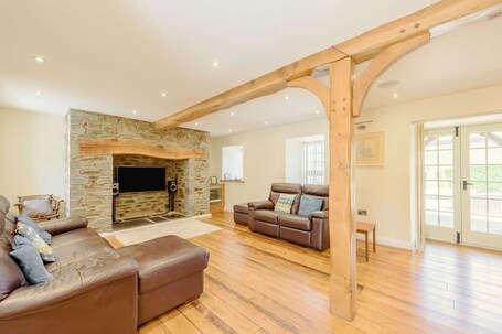 Living area. Ysgubor Uchaf, Newcastle Emlyn