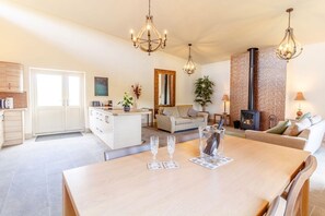 Interior - The Croft, Leigh Sinton (Malvern)