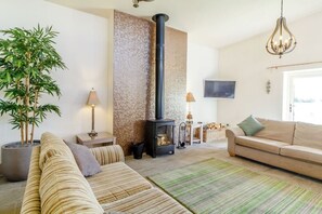 Fireplace - The Croft, Leigh Sinton (Malvern)