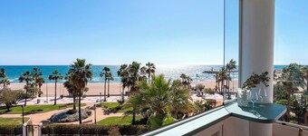 Beachfront Apartment in Puerto Banus. Playa Rocio