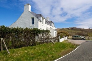 Exterior - 7A Ardroil, Uig Isle Of Lewis (Ardroil)
