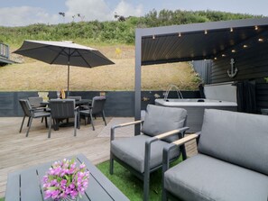 مغطس سبا خارجي