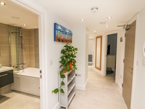 Shower - 1 Arlington Villas, Ilfracombe (Ilfracombe)