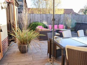 Terrace/patio - The Stables at Hall Barn, Walsham-Le-Willows (Diss)