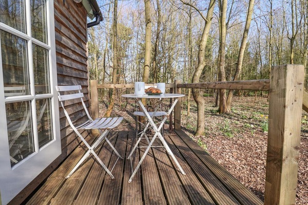 Woodlands Retreat Shepherd's Hut