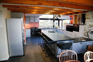 Private kitchen - Ty Uchaf, Eglwysbach (Colwyn Bay)