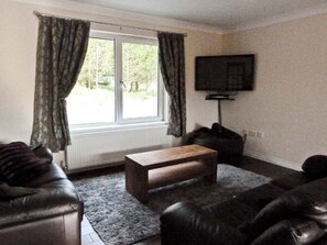 Living area - Braewood, Whitebridge (Inverness)