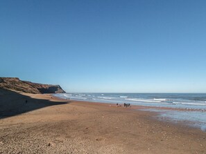 Beach nearby - Isla’s Sea Forge, Skinningrove (Saltburn-by-the-Sea)