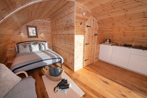 WiFi - Glamping Pod 5 Shelter, 1 bed. (Scarborough)