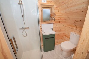 Shower - Glamping Pod 5 Shelter, 1 bed. (Scarborough)