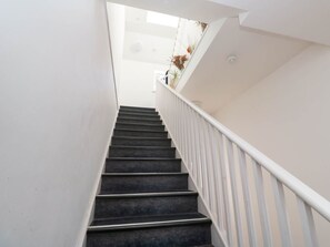 Interior - Penzance Apartment, Penzance (Penzance)