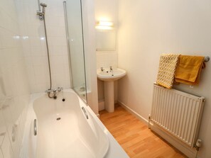 Shower - Penzance Apartment, Penzance (Penzance)