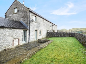 Exterior - Hall End Barn, Earl Sterndale (Buxton)
