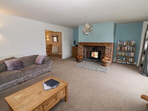Living area - Shatterford Lakes, Shatterford (Bewdley)