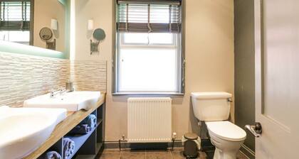 Saxon Lodge Cottage, Felixstowe, Suffolk