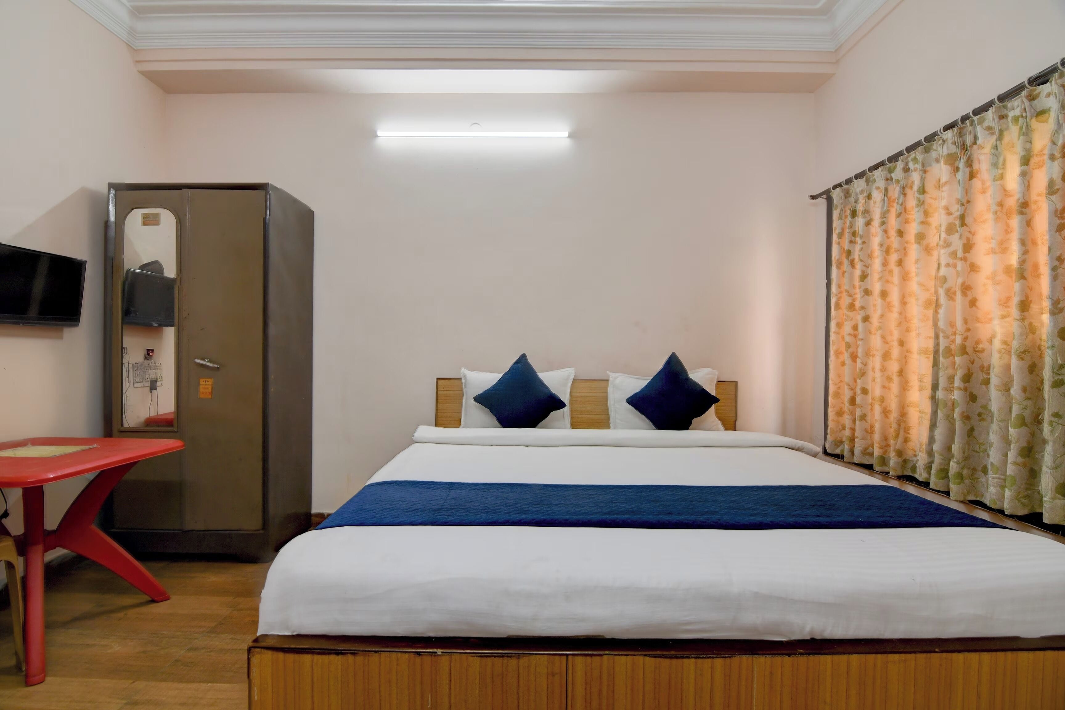 Deluxe Double Room | Free WiFi
