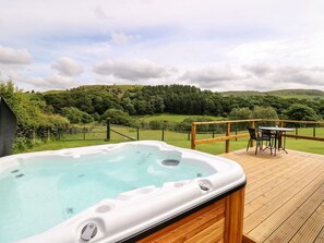 Outdoor dining - Hwyl, Llandrindod Wells (Llandrindod Wells)