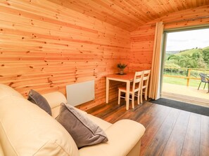 Living area - Hwyl, Llandrindod Wells (Llandrindod Wells)