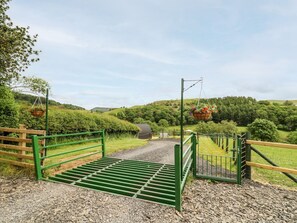 Property grounds - Hwyl, Llandrindod Wells (Llandrindod Wells)