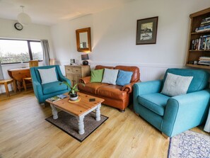 Living area - 3 Laigh Isle, Kirkcudbright (Newton Stewart)