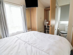 2 bedrooms, individually decorated, individually furnished, free WiFi - Carvan Cp10 (Prestatyn)