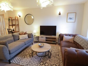 Living area - Anadlu, Llanbedr, Gwynedd. TV. (Llanbedr)
