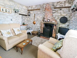 Fireplace - Rose Cottage, Kirkbymoorside (York)