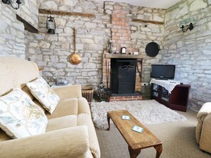Fireplace - Rose Cottage, Kirkbymoorside (York)
