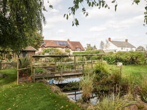 Property grounds - The Barn at Rapps Cottage, Ilminster (Ilminster)