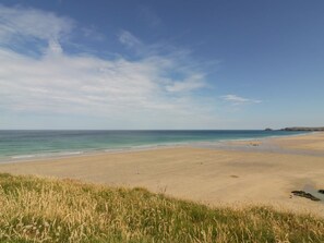 Beach nearby - Lapwing, Perranporth, Cornwall (Perranporth)