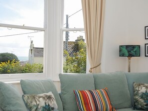 Living area - Duncombe in Teignmouth, Devon. (Teignmouth)