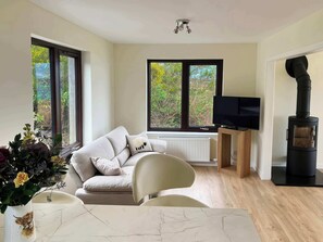 Living area - Calmdale Retreat in Poolewe (Achnasheen)