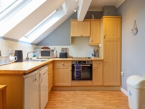 Private kitchen - 5 Lakeview Rise in Highampton. (Beaworthy)