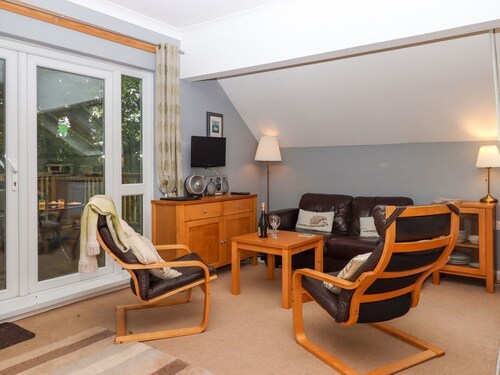 5 Lakeview Rise in Highampton.