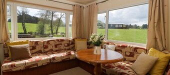 Charming Hollie Home in Bryngwyn