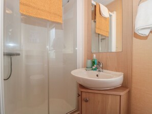 Shower - Bayview 23 in West Quantoxhead (Taunton)